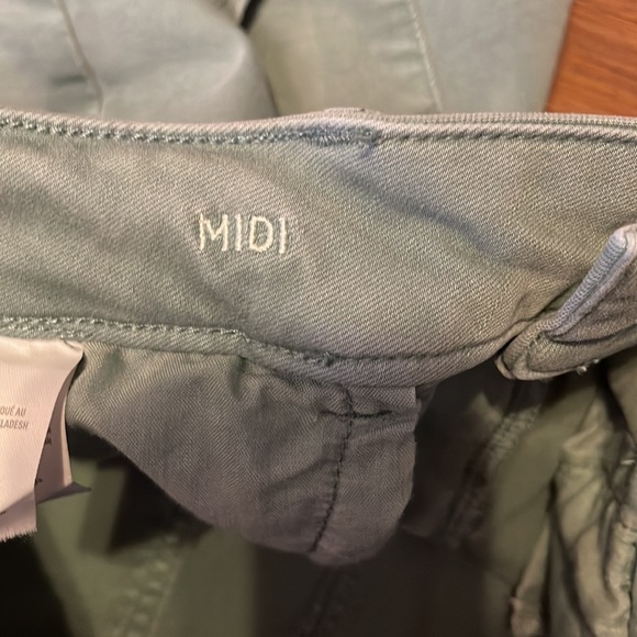 American Eagle Shorts 14 Seafoam Green Super Stretch AEO Twill Midi - Picture 8 of 10